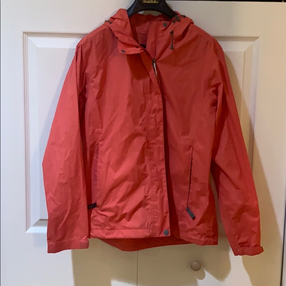 White Sierra sporty rain jacket